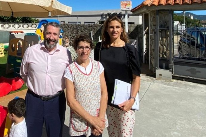 Los candidatos al Congreso Javier Noriega y Elena Palacio se han reunido con la presidenta de la Asociación de Guarderías y Escuelas Infantiles