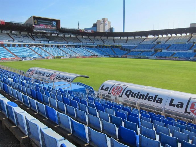 Archivo - Estadio de La Romareda, campo de fútbol