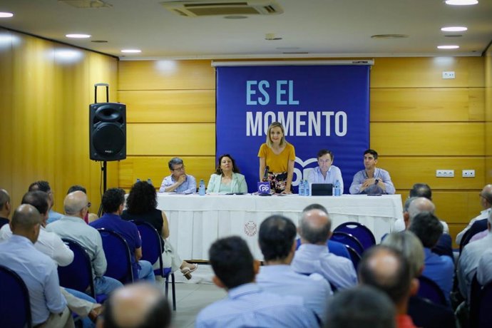 Reunión electoral del PP con agricultores de El Ejido