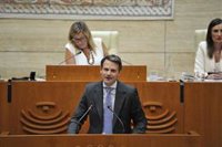 Bautista resalta que PP "una vez más rompe techos de cristal con hechos" al investir a una mujer presidenta de la Junta