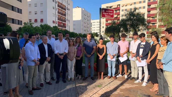 Acto en Córdoba en recuerdo del concejal del PP de Ermua asesinado por ETA Miguel Ángel Blanco.