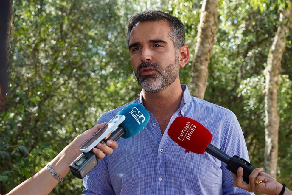 El consejero de Sostenibilidad y portavoz del Gobierno andaluz, Ramón Fernández-Pacheco, en una imagen de archivo.