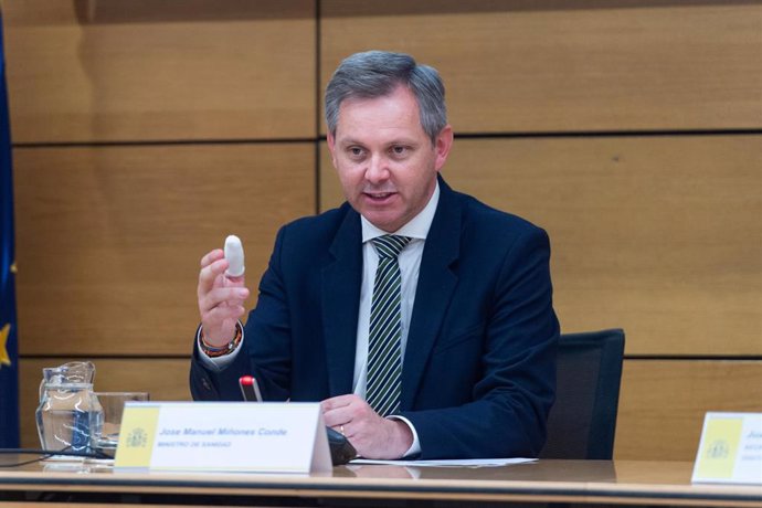 O ministro de Sanidade, José Miñones, intervén durante a presentación das funcionalidades en materia sanitaria da app ?O meu Cartafol Cidadán?, na Sala Internacional do Ministerio de Sanidade, a 13 de xullo de 2023, en Madrid (España). O meu Carpet