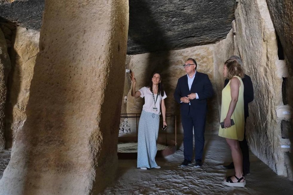 Bernal participa en los actos conmemorativos del VII aniversario de los Dólmenes como Patrimonio Mundial