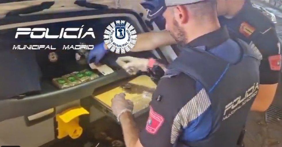 Archivo - Detenido en Hortaleza un conductor que llevaba ocultos hachís y marihuana