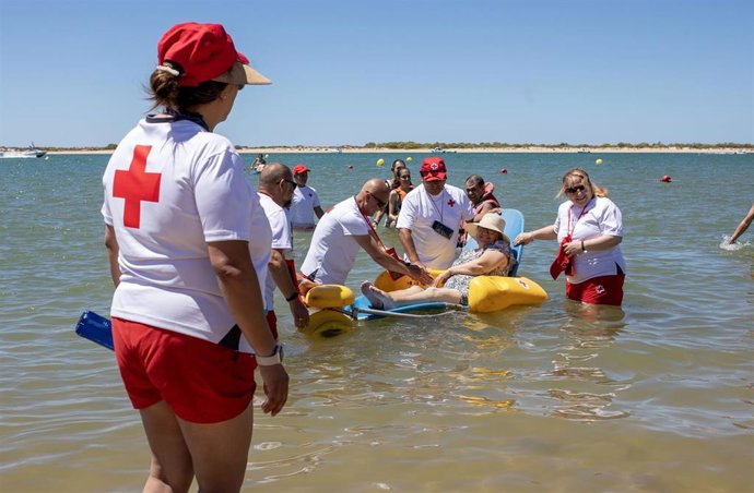 Imagen de una usuaria que este viernes ha disfrutado de 'Un baño sin barreras'.