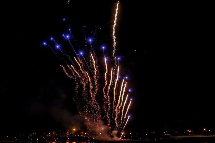 Archivo - Fuegos artificiales 