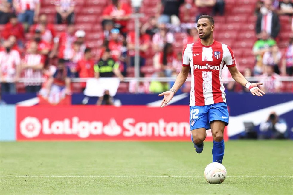 Archivo - Renan Lodi, en un partido con el Atlético de Madrid.