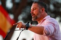 Abascal cree que Feijóo "confunde a los adversarios": "Está más preocupado por ganar a Vox que por ganar al PSOE"