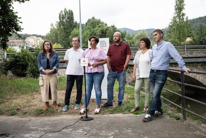 María Solana junto a otros integrantes de Geroa Bai
