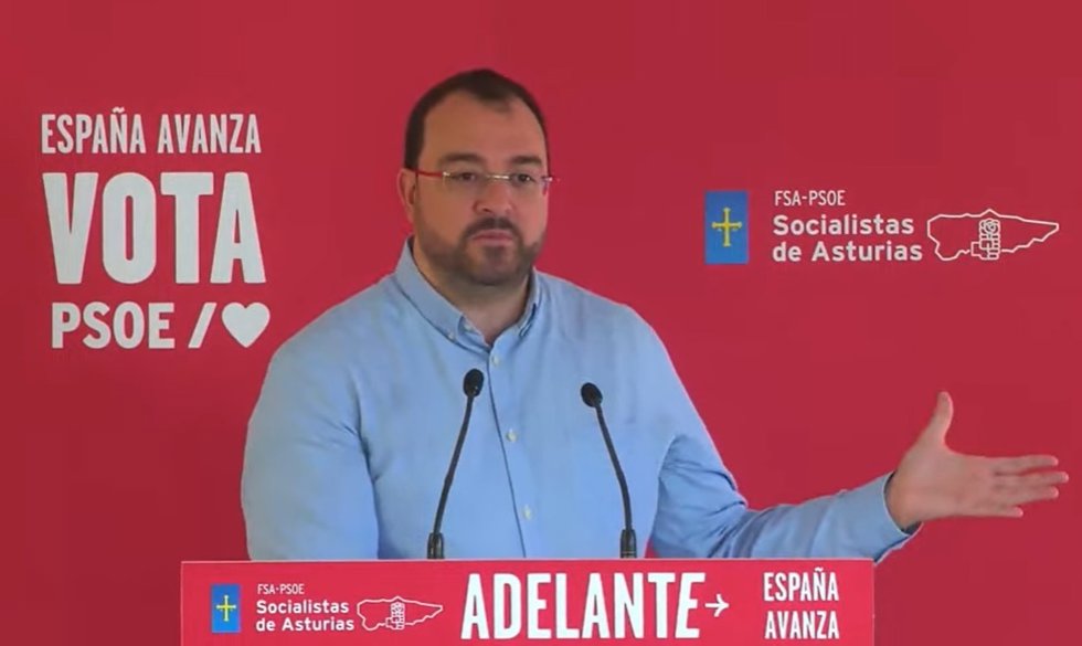 El presidente en funciones del Principado de Asturias y candidato socialista a la reelección, Adrián Barbón