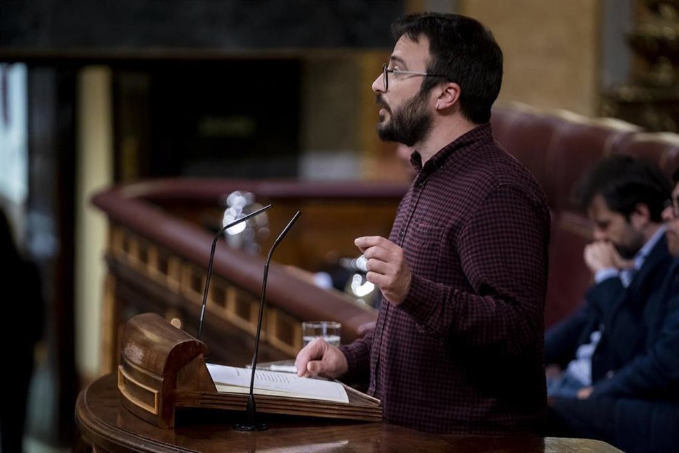 Archivo - El cabeza de lista de la CUP por Barcelona y diputado en el Congreso, Albert Botran