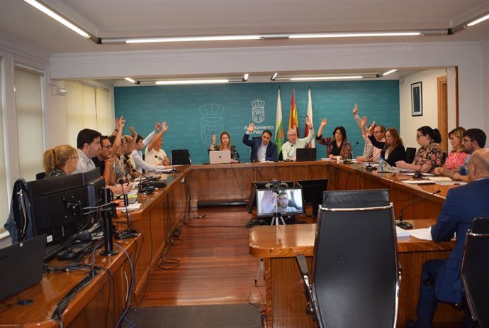 El Ayuntamiento de Piélagos ha aprobado este sábado provisionalmente, en un pleno extraordinario, el nuevo Plan General de Ordenación Urbana (PGOU) del municipio para que pueda ser remitido a la Comisión Regional de Ordenación del Territorio y Urbanismo.