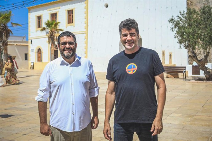 Los candidatos de Sumar MÉS al Congreso para las elecciones del 23J, Vicen Vidal y Artur Parrón.