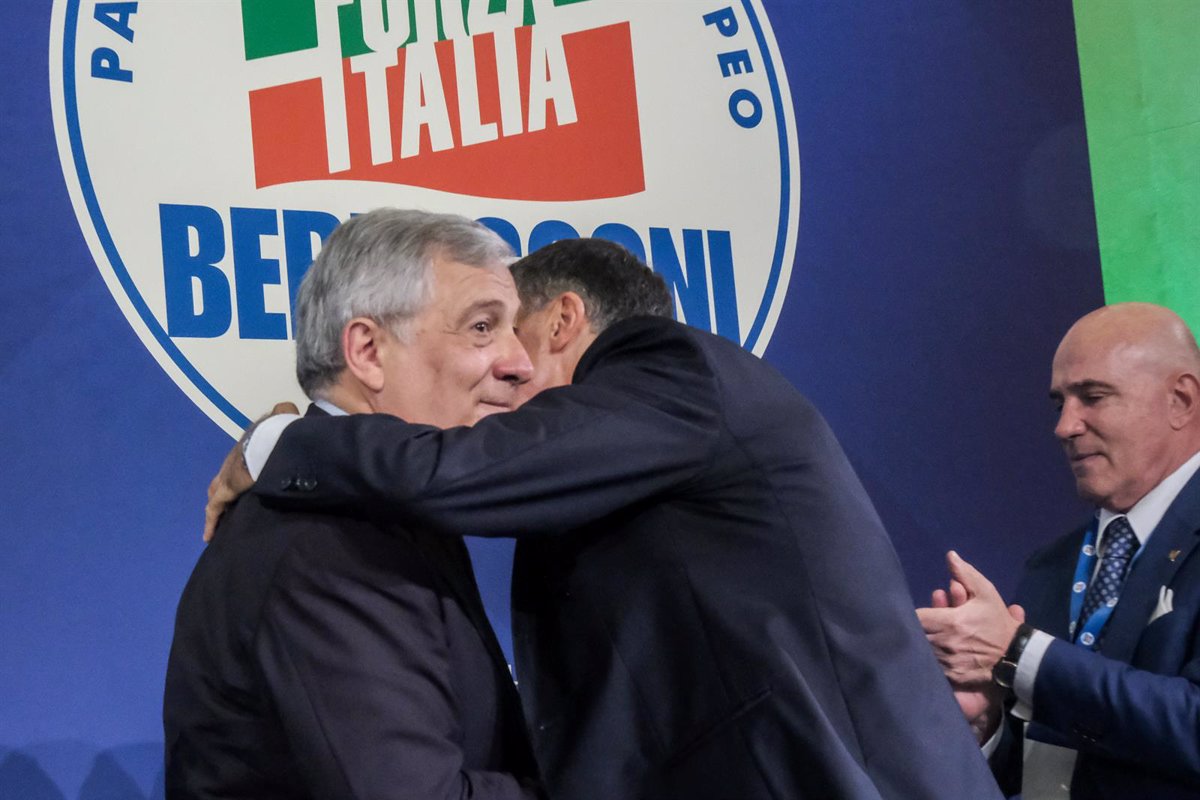 Forza Italia ha eletto Antonio Tajani presidente ad interim del partito dopo la morte di Berlusconi