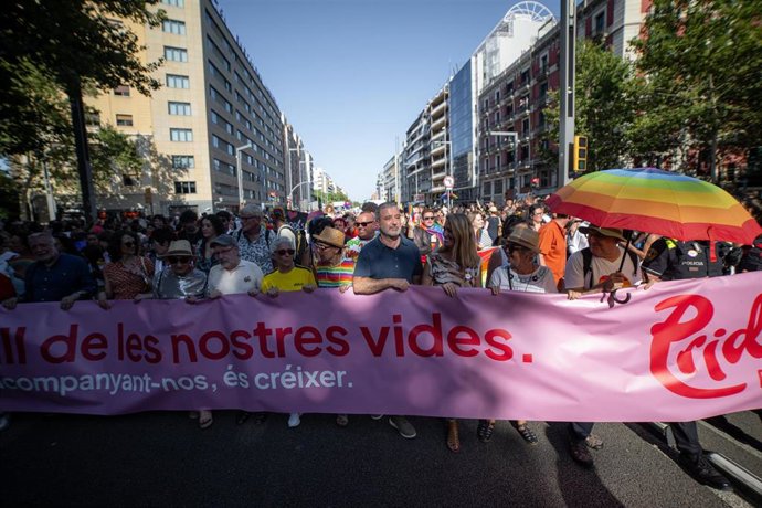 El alcalde de Barcelona, Jaume Collboni, participa en el desfile del Pride Barcelona 2023