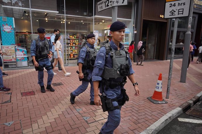 Policía en Hong Kong