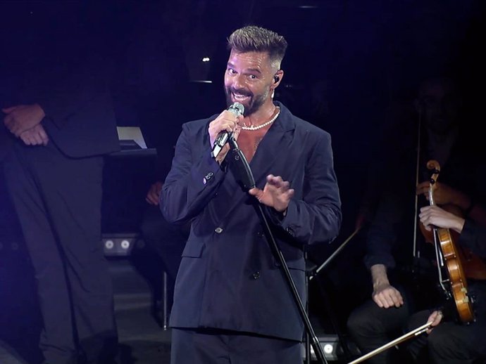 RICKY MARTIN EN STARLITE OCCIDENTAL