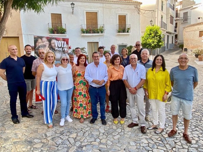 Calvo y Entrena, en un acto en Cáñar para reivindicar el futuro de la Granada rural.