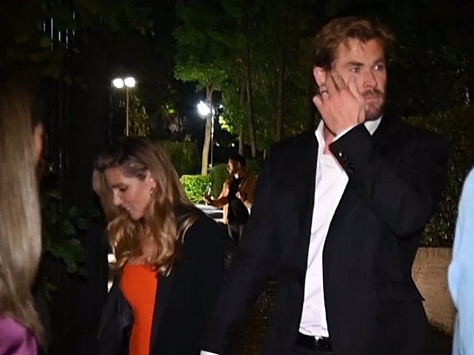 Elsa Pataky y Chris Hemsworth disfrutan de una cena en Madrid