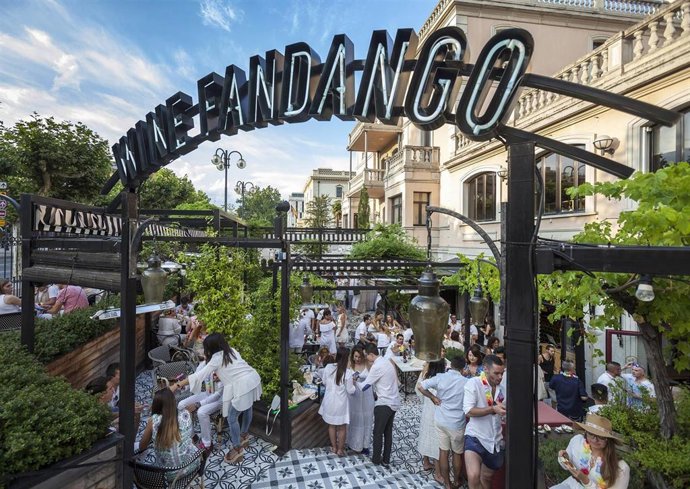 Archivo - Imagen de la anterior Summer Party en Wine Fandango