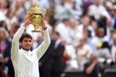 Foto: Alcaraz derriba el muro de Djokovic y conquista Wimbledon