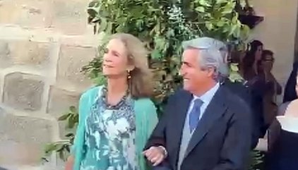 La Infanta Elena, brillante y muy bien acompañada en una boda este fin de semana