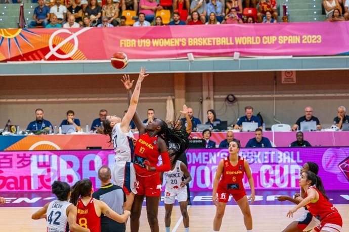 España doblega a Francia y sigue fuerte en el Mundial Sub-19 de Madrid