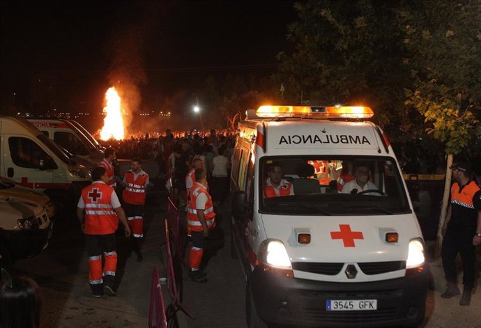 Archivo - Voluntarios de Cruz Roja.