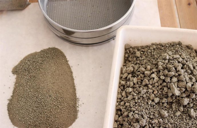 Clasificación De Muestras De Suelos En El Laboratorio De La UJA