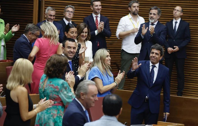 Toma de posesión de Carlos Mazón en Les Corts