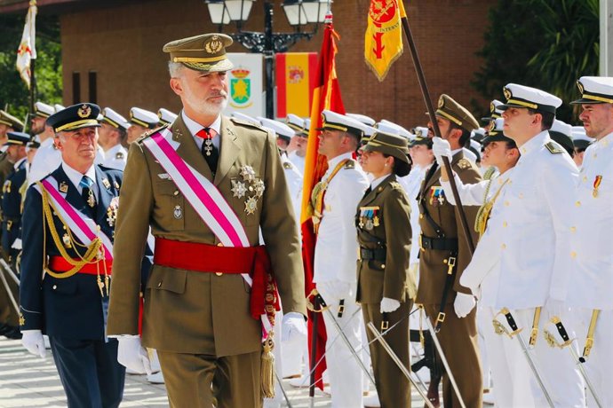 El Rey Felipe VI, durante la entrega de Reales Despachos en la Academia Central de la Defensa, en Madrid.