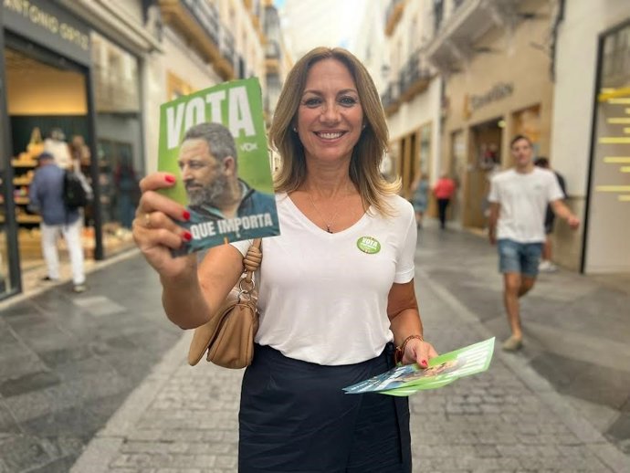 Campaña de propaganda de Vox en Sevilla liderada por Reyes Romero