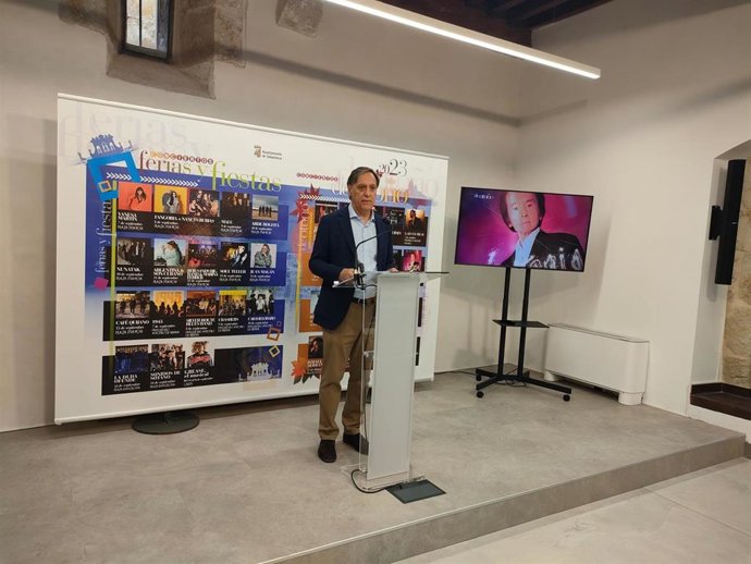 El alcalde de Salamanca, Carlos García Carbayo, en la presentación de la oferta musical hasta final de año