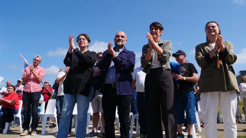 Mitin del BNG en la campaña del 23J en As Pontes (A Coruña), con Ana Pontón y Néstor Rego.
