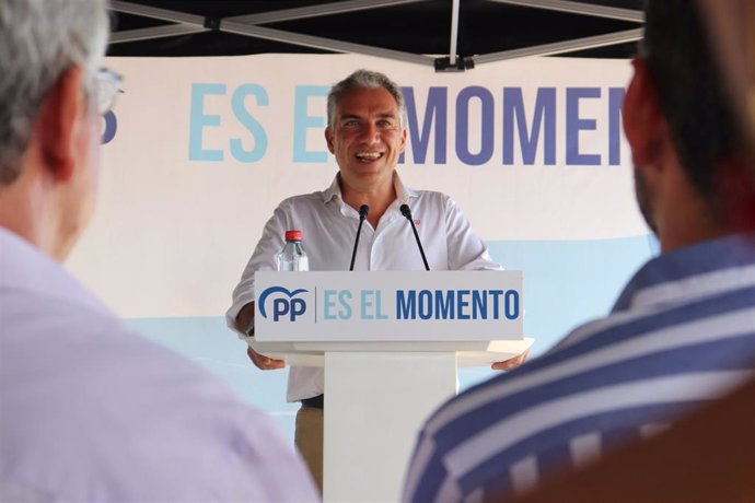 El coordinador general del PP y candidato de la formación por Málaga al Congreso, Elías Bendodo, en un acto en Manilva.