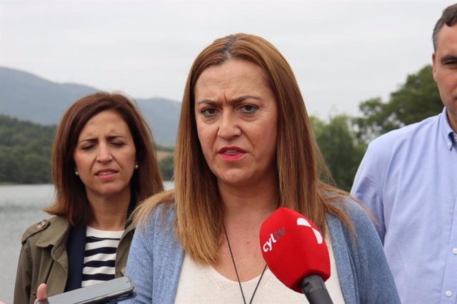 Virginia Barcones hace declaraciones en Valle de Tobalina (Burgos).