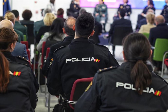 Archivo - Varios agentes de Policía Nacional durante la inauguración de las III Jornadas sobre Mujer, Igualdad y Seguridad, en el Centro Tecnológico de Seguridad en El Pardo, a 6 de marzo de 2023, en Madrid, (España).