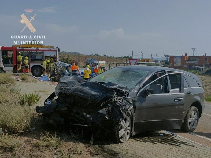 Un fallecido y una herida muy grave en un accidente de tráfico, en la N-232, en Utebo (Zaragoza).