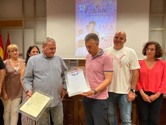 Presentación del Festival Folklórico de los Pirineos, del 2 al 6 de agosto.