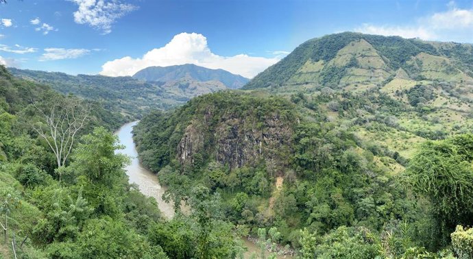 Archivo - Imagen del Río Cauca visto desde el Mirador de Pipintá, Colombia