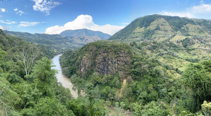 Archivo - Imagen del Río Cauca visto desde el Mirador de Pipintá, Colombia