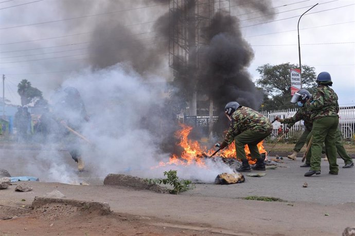 Miembros de la Policía de Kenia durante unas manifestaciones