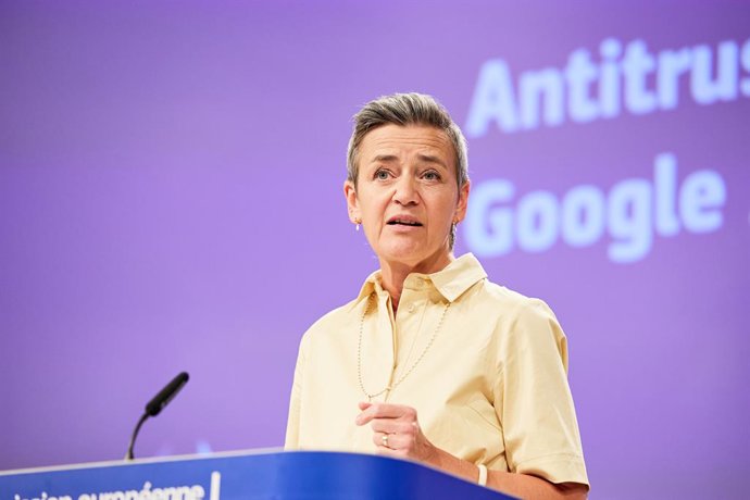 Archivo - HANDOUT - 14 June 2023, Belgium, Brussels: European Commission vice-president in charge Europe fit for the digital Margrethe Vestager gives a press conference on the launch of antitrust probe against Google over online ads at the EU headquarte