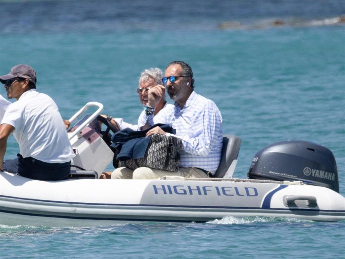 Jaime de Marichalar disfruta de sus vacaciones a bordo de un barco