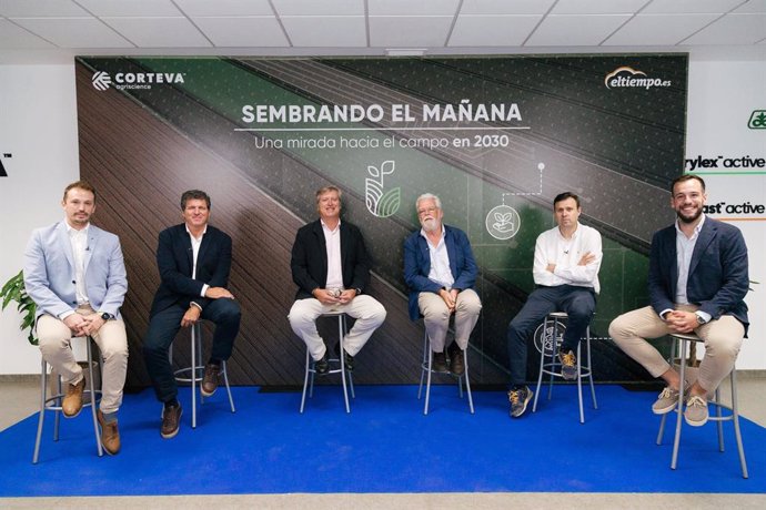 Participantes de la mesa redonda.