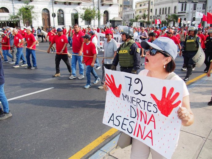 Archivo - Protestas en Lima, Perú, contra la presidenta Dina Boluarte.