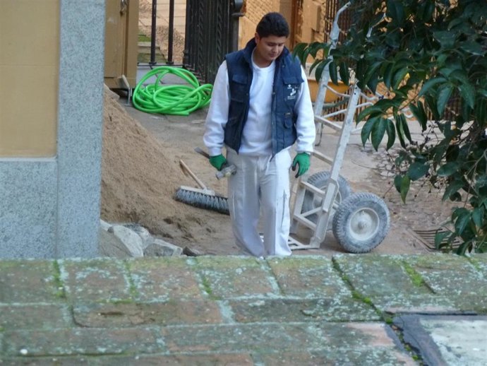 Archivo - Trabajador, inmigrante, construccion, obras  