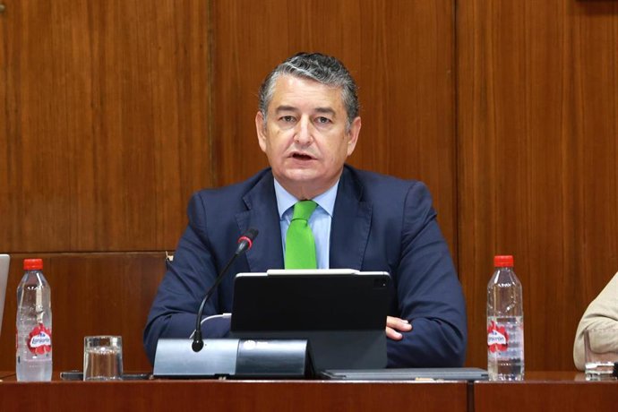 El Consejero de la Presidencia, Interior y Diálogo Social, Antonio Sanz, comparece en la Comisión Parlamentaria. A 18 de julio de 2023, en Sevilla (Andalucía, España).