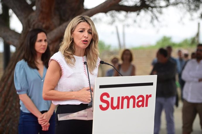 La líder de Sumar, Yolanda Díaz, interviene durante un acto público de Sumar, a 17 de julio de 2023, en Pamplona, Navarra (España).